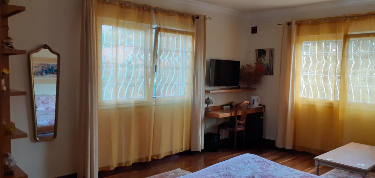 Chambre D'Hote Villa Maritampona Antsirabe Exterior photo